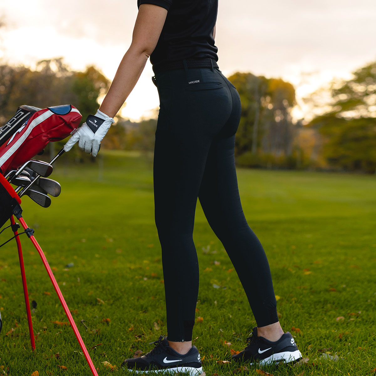 Macade women golf joggers