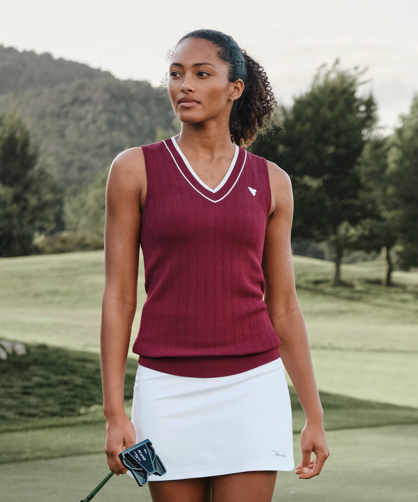 Ana Sleeveless V-Neck - Mulberry