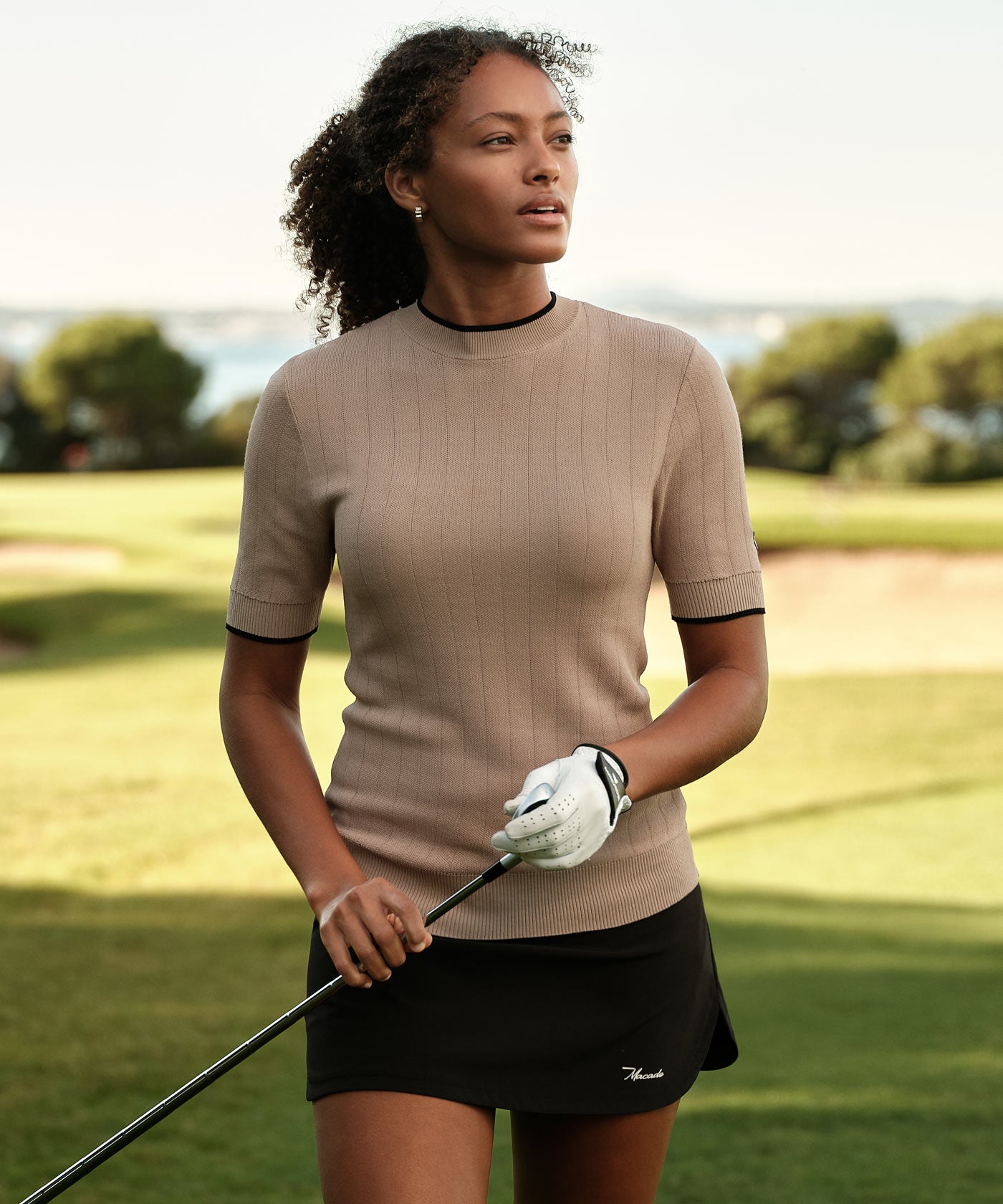 Gigi Ash Brown Wave Top