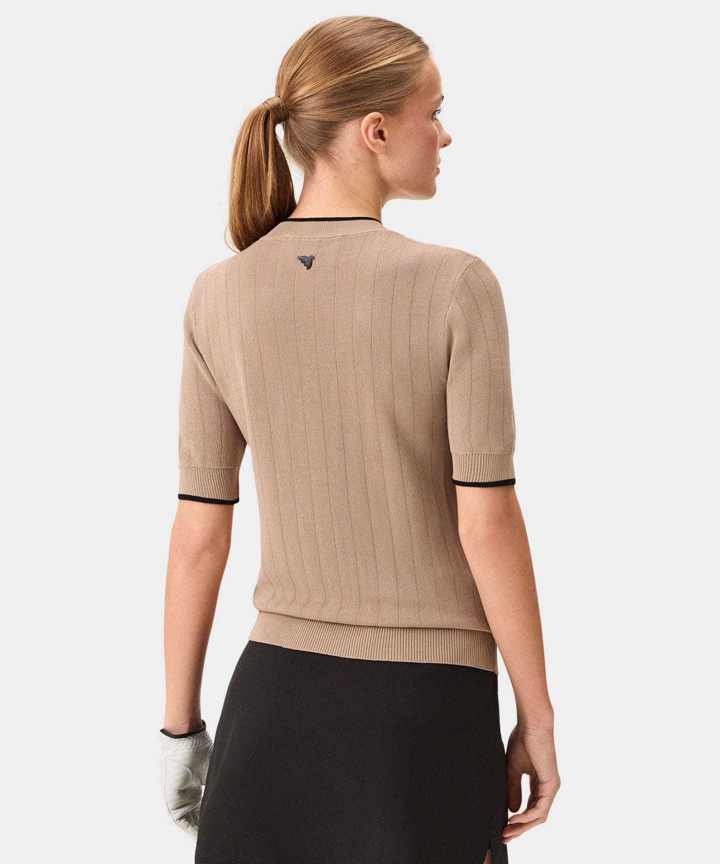 Gigi Ash Brown Wave Top