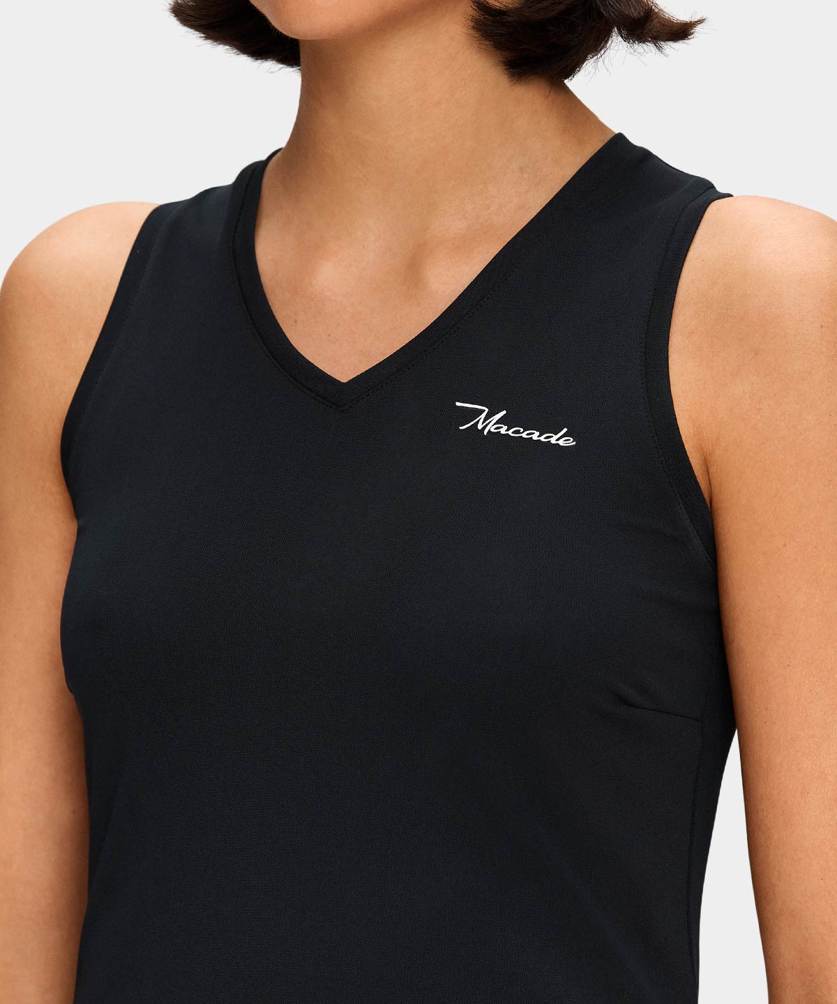 Amanda Performance Dress - Black Pleated