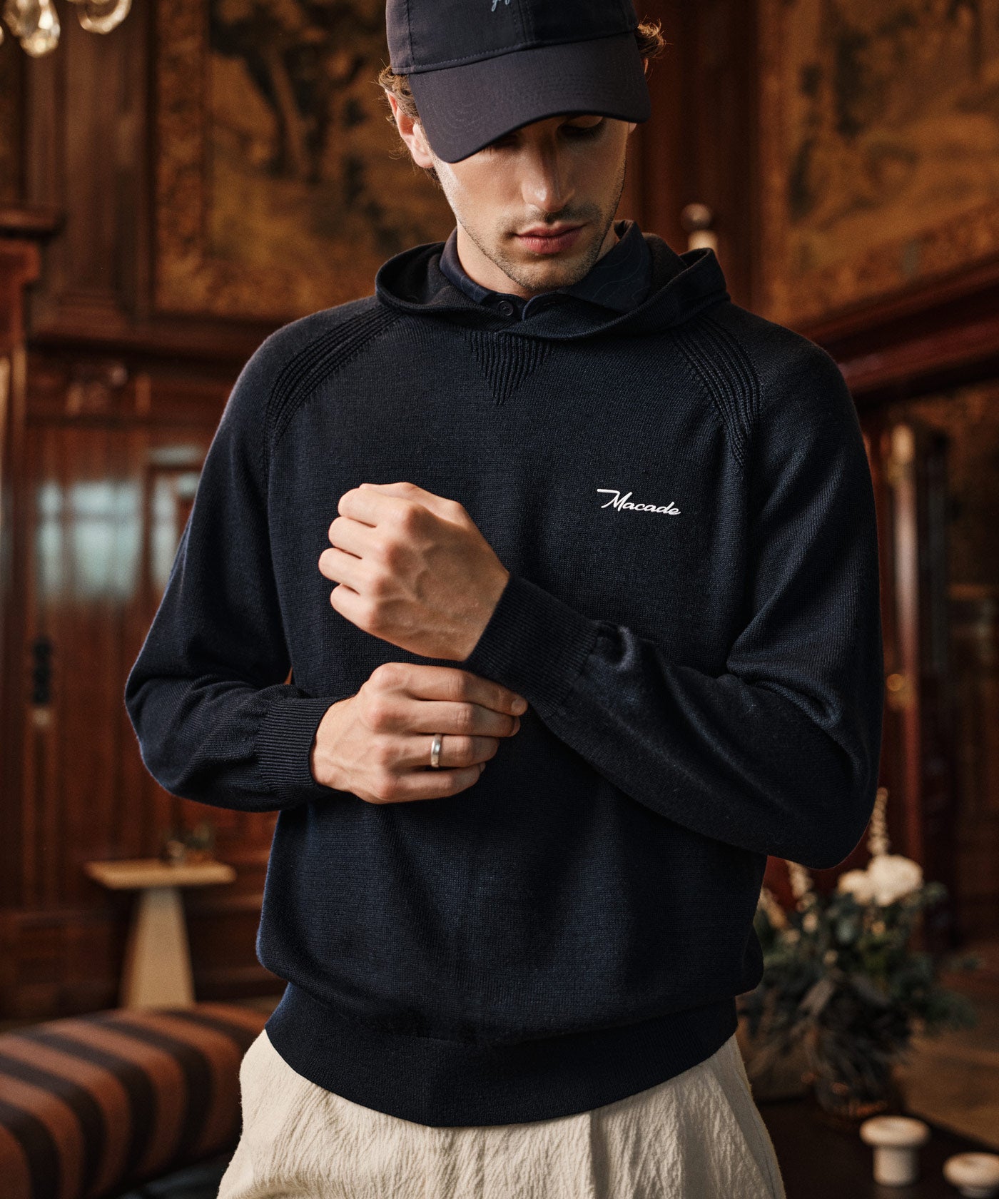 Flow Light Knit Hoodie - Navy